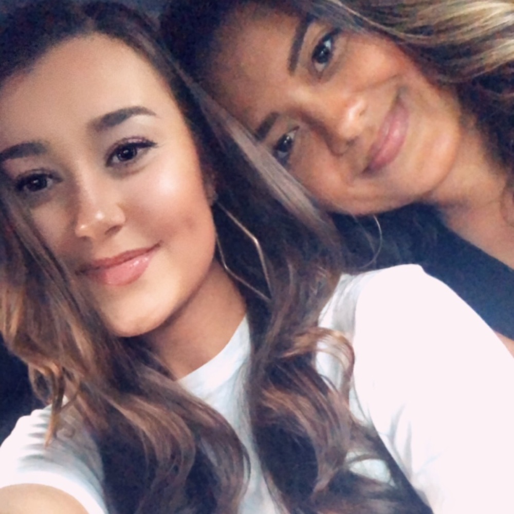 Meet your Posher, Leslie